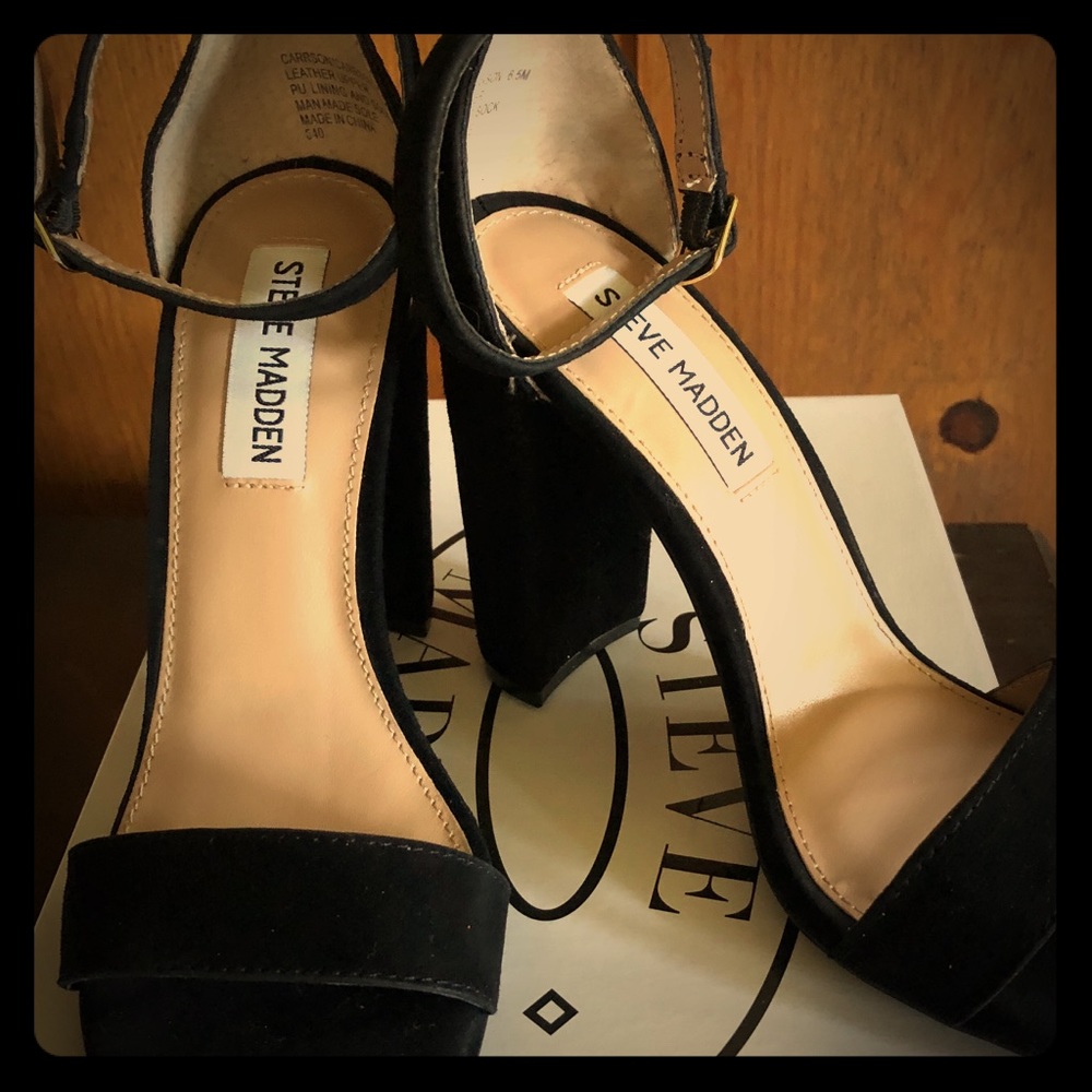 Steve Madden size 6.5 ankle strap heels.
